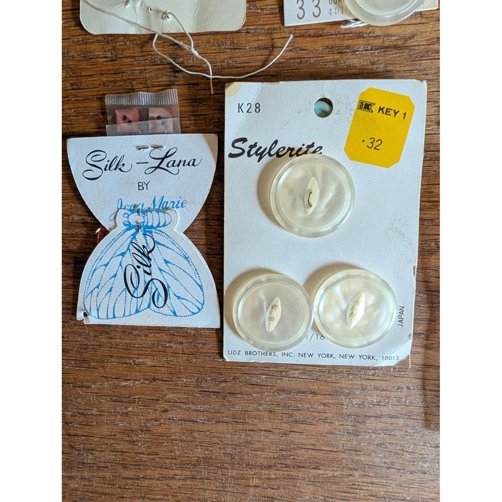 Vintage Button Lot Mixed Brands La Mode Le Chic Costumakers Novelty Mid Century